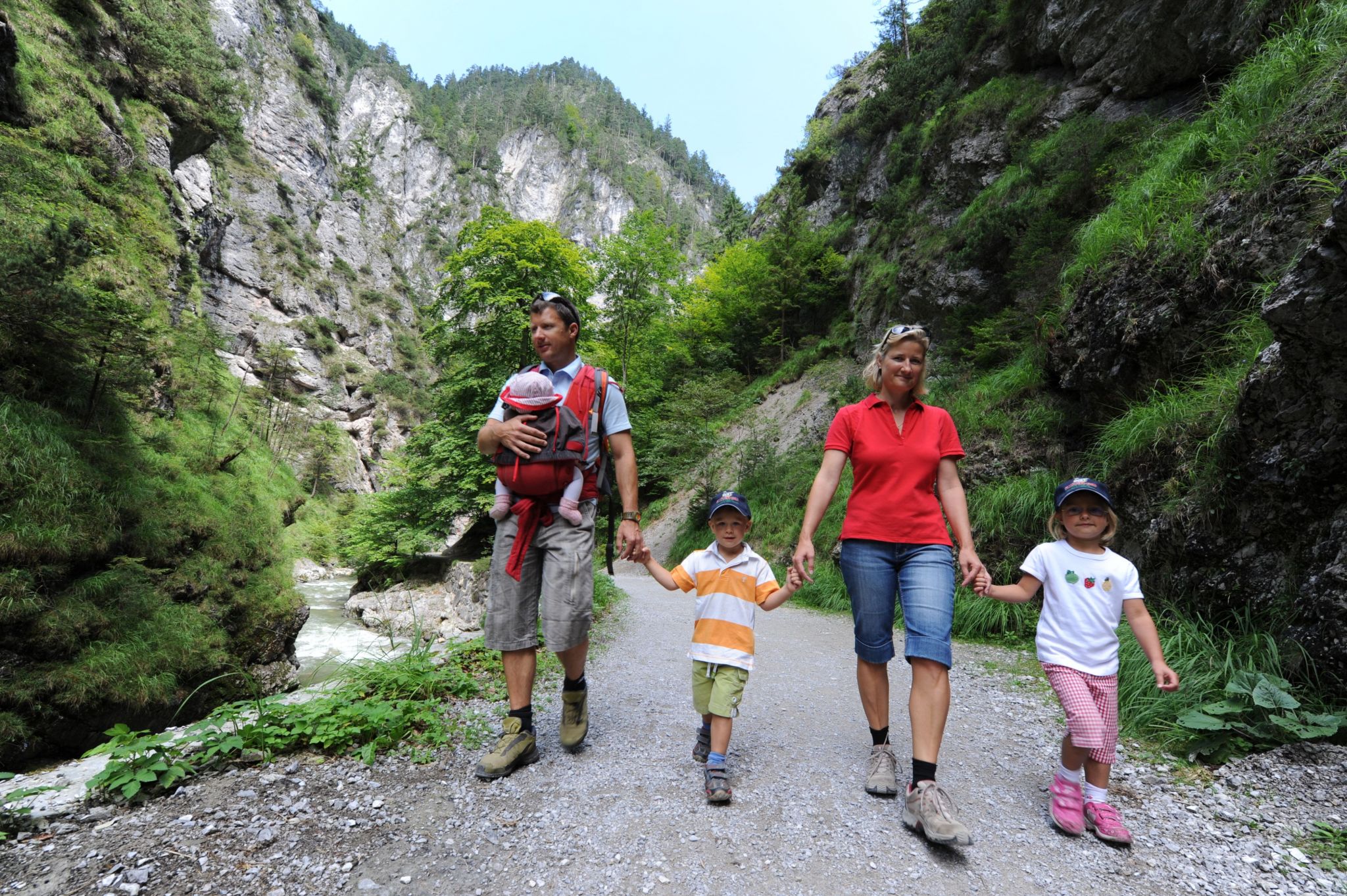 Familienwanderung in der Kundler Klamm, © Alpbachtal Seenland Tourismus