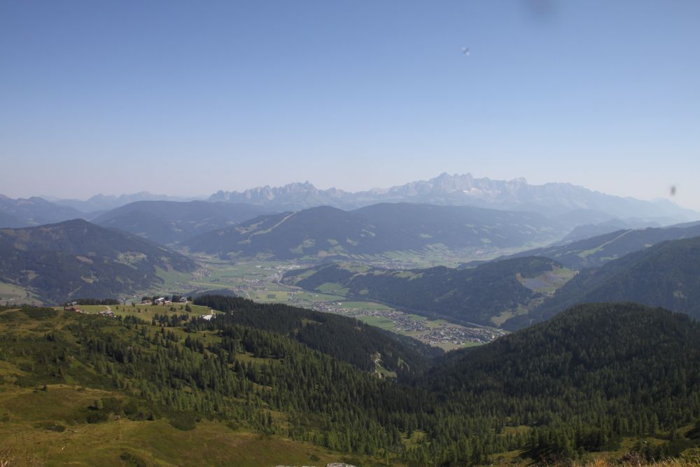 Blick ins Flachautal und das Dachsteinmassiv, © Flachau Tourismus, Elisabeth Scharfetter