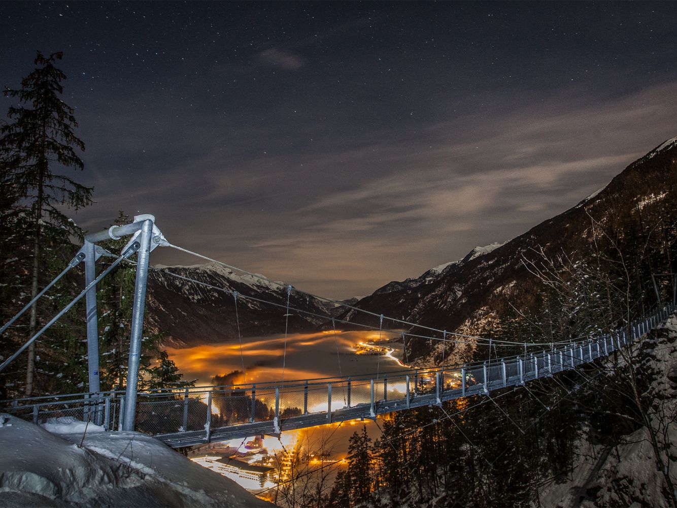 82 m lange Hängebrücke mit Panoramablick übers Ötztal