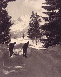 schneeraumung-hauptstrae-nach-fieberbrunn-1944-© TVB PillerseeTal